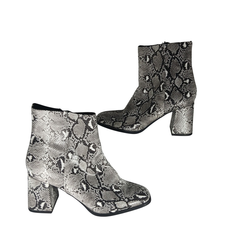 Madden Girl Ankle Boots 8M Grey Snakeskin Block Heel Square Toe Bootie